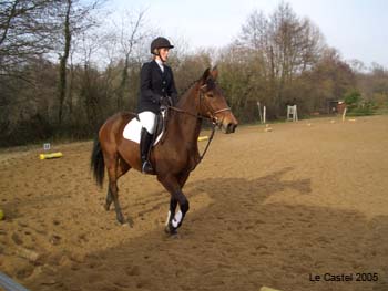12-E2 Claire montant Klown